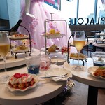 DRESSY CAFE - 