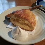 ミルクスコーン（２２０円セット割５０円）です。