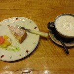 Tokinomori - セットのケーキとウインナーコーヒー。この日はベイクドチーズケーキでした。