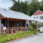 森の中のレストラン こどう - 敷地内の沢屋ジャムショップ