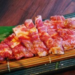 Nikushou Gyuu Ko - 令和5年7月 ランチタイム
                      赤身ステーキランチ 税込1078円
                      白菜キムチ、もやしナムル、赤身ロースステーキ140g、スープ、ライス、アイスコーヒー