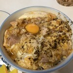 西陣 鳥岩楼 - 親子丼！うずら、卵、鶏肉、山椒、出汁