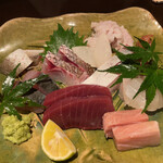 酒と料理 かぶ菜 - かぶ菜(刺身盛り合わせ※熊本ハモ、紀州本マグロ、岩手タイ、房州ワラサ、房州カマス、小田原サワラ)