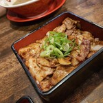 天下一品 総本店 - 豚重