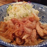 そば処 若松屋 - 焼肉サラダ900円アップ