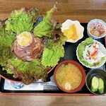 Oshokujidokoro Izakaya Komugi - ローストビーフ丼