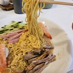 211702211 - 麺上げ チャーシューが、本物