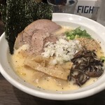 Akariya - とんしおラーメン（通常：950円円、6周年価格：500円）