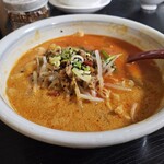 麒麟飯店 - 刀削麺