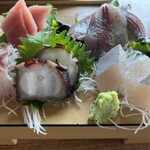 魚屋の磯料理 まるとし - 