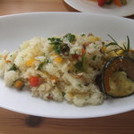 つばめ食堂 - 季節の野菜入りピラフ