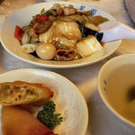 翠園 - 料理写真:中華丼、春巻、冬瓜スープのセット