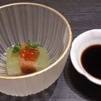 鮨隆 - お通し。この日は風味たっぷりの冬瓜。