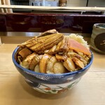 都寿司 - にもの丼
            シャリ大盛り＋具大盛り♪