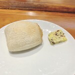 馳走西健一 - パン、海藻入りバター
