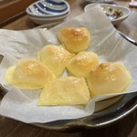 たかあき家 - 焼きチーズ　300円　ハイボールにピッタリ！