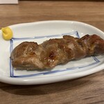 たかあき家 - 名物豚串300円 確かに美味しかった！