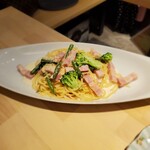 カジュアルフレンチBar 7FUKU - ベーコンのクリームパスタ