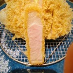 かつ泉 - 見事な肉質と揚げ方