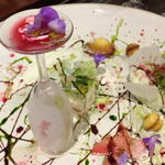 Maison4125 - 現代美術アーティストのシェフの色鮮やかなデザート♪