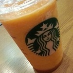 スターバックス・コーヒー - マンゴーパッションティーフラペチーノ