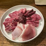 Sumibiyakiniku Kirin - 様々な産地と部位を楽しむ