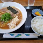 紫川ラーメン - ラーメンライス810円