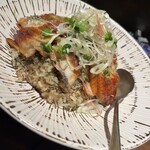 ビレッジ - 鰻丼。ご飯が梅しそ風味でもう絶妙。大盛りだけど4口くらいで食べたかも
