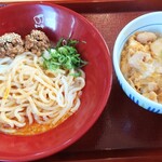 Nakau - 冷し坦々うどん並＆親子丼小