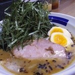 Yamateramen - かつお醤油ラーメン＋海苔＋味玉