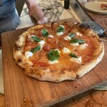 ザ ピッツァバー ON 38TH - 