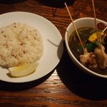 スープカリー スアゲ プラス - パリパリ知床鶏と野菜カレー（ぷらすスープ黒）