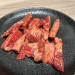 Kokusangyuu Yakiniku Kuidon - なかおちカルビ