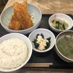 和食　まつむら - 山芋ワカメ酢&モヤシ青梗菜胡麻油炒め