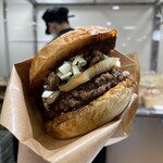 アルデバラン - 『30周年記念BURGER￥3,000』 ※黄ニラ・わけぎ・和牛バラ切り落とし (1日限定30食) 『コーラ￥350』