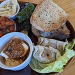 ナチュラルソフトクリームカフェ ミルカ - 餃子ではなくじゃが芋♪