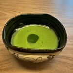 宮坂 - 薄茶、夏らしくすっきりと