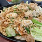 お好み焼きバル祐 - イカ塩焼きそば（アップ）