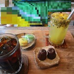 Ringo Cafe - ドリンクと菓子