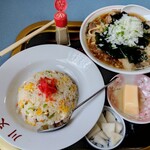 川又食堂 - チャーシューメン大盛りとチャーハン