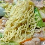 Tonton - 今回の麺は恐らく茹でる温度が低すぎて粉っぽい感じ！ちょいと、残念( ＞Д＜；)