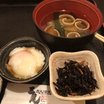 Mikore - 温泉卵、ひじき煮、味噌汁