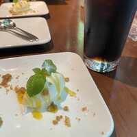 パージナ イタリアン ファイアワークス プラス カフェ ～薪焼きイタリアンとワイン～ - 