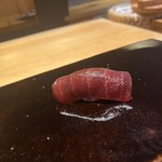 鮨 三心 - 大間の夏マグロは漬けで
