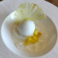 DINING & BAR TABLE 9 TOKYO - 