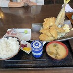 魚平食堂 - アジフライ定食