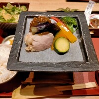 個室和食 肉割烹 吟次郎 品川駅前店 - 陶板焼き定食1100円