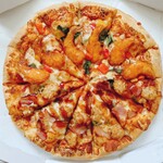 ドミノ・ピザ - ハーフ＆ハーフ(L)　4440円
ひとくちサクサクチキンとBBQソース、まるごとサクサクエビとスイートチリソース
