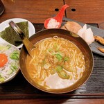 神楽 海老で鯛を釣る麺堂 - 