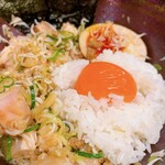 神楽 海老で鯛を釣る麺堂 - 
